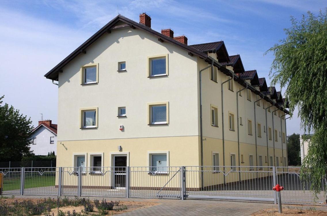 Leo Hostel Познань Екстер'єр фото