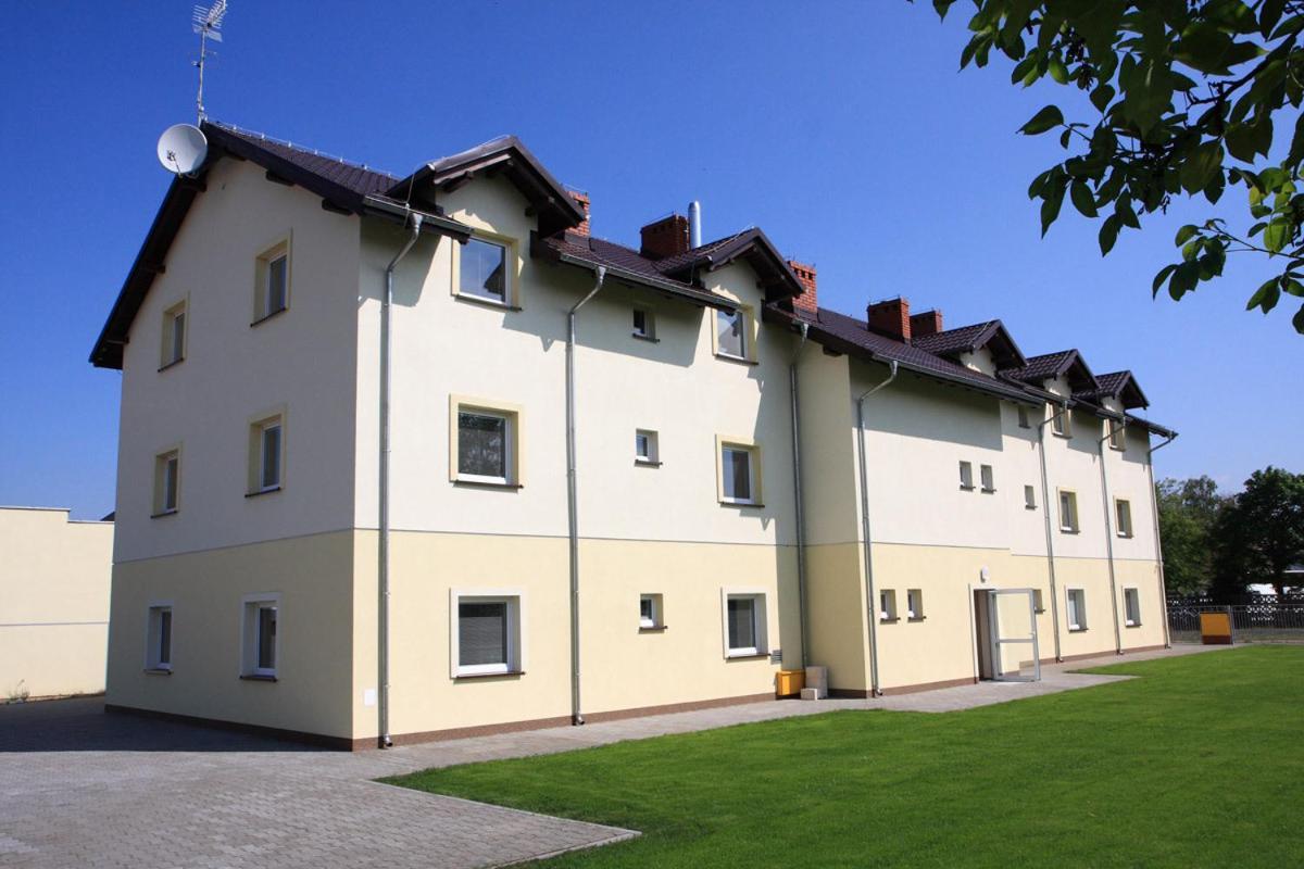 Leo Hostel Познань Екстер'єр фото