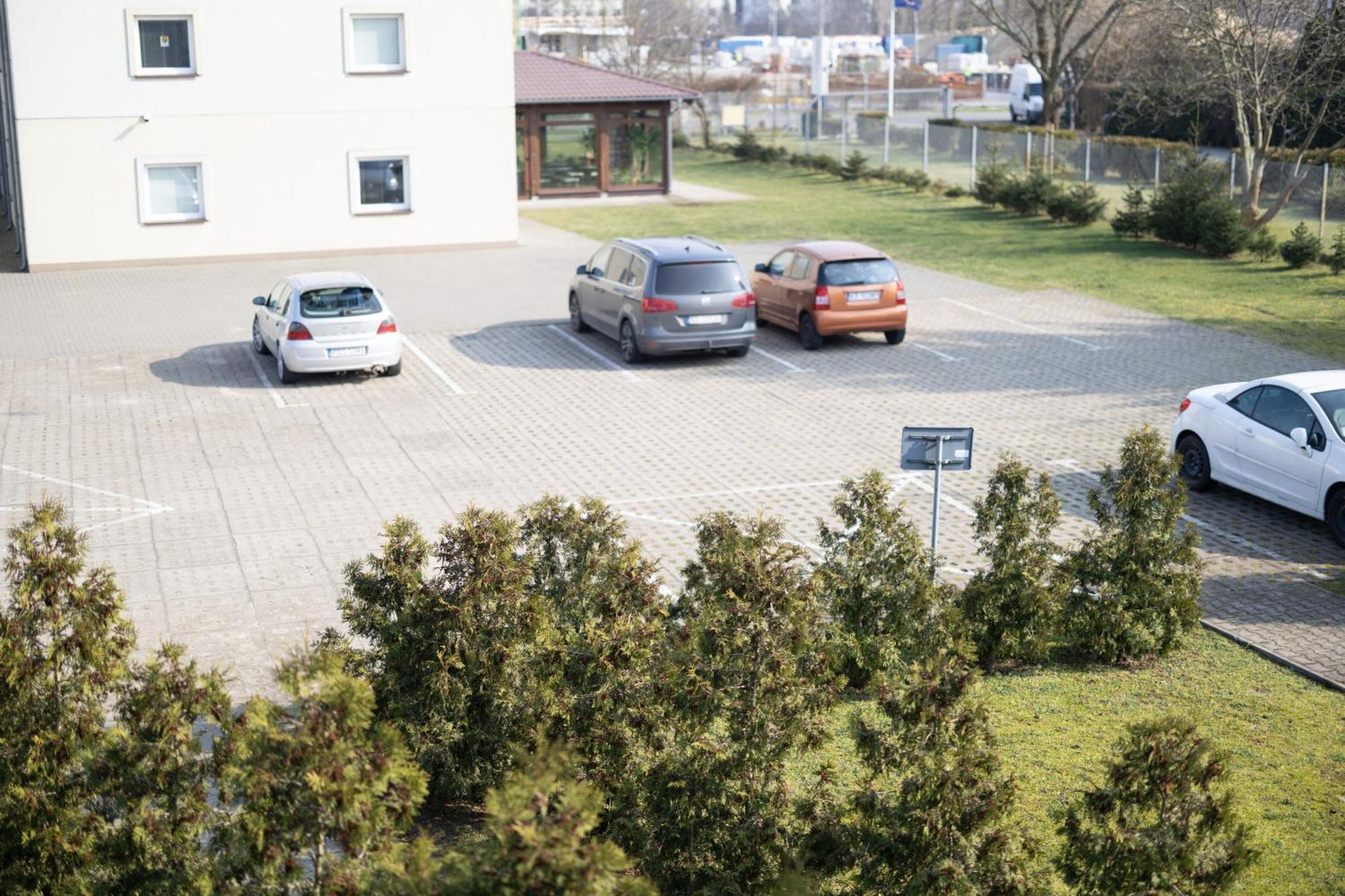 Leo Hostel Познань Екстер'єр фото